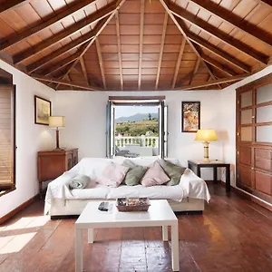https://villa-velhoco.in-canary-islands.com
