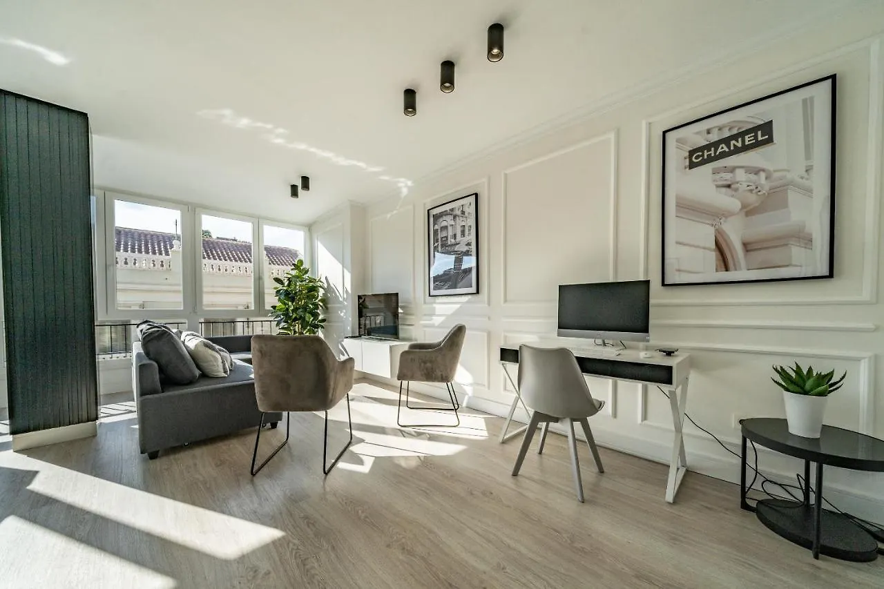 Xpce Teatro Square Apartment Malaga