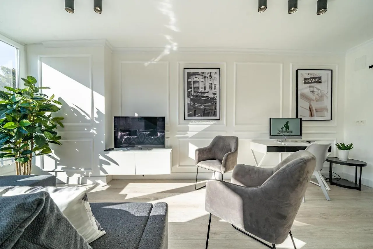 Xpce Teatro Square Apartment Malaga