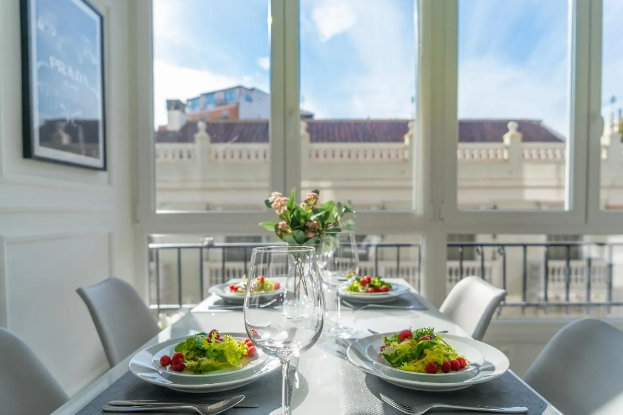 Xpce Teatro Square Apartment Malaga